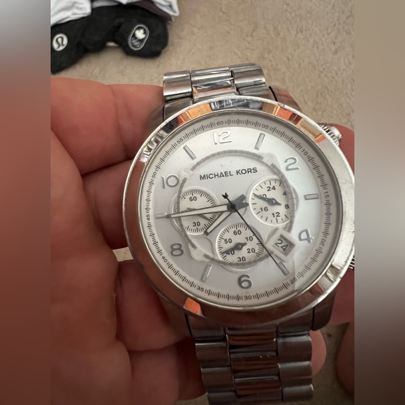 Michael Kors- Stainless Steel- Runaway Silver Tone Watch - Picture 2 of 4